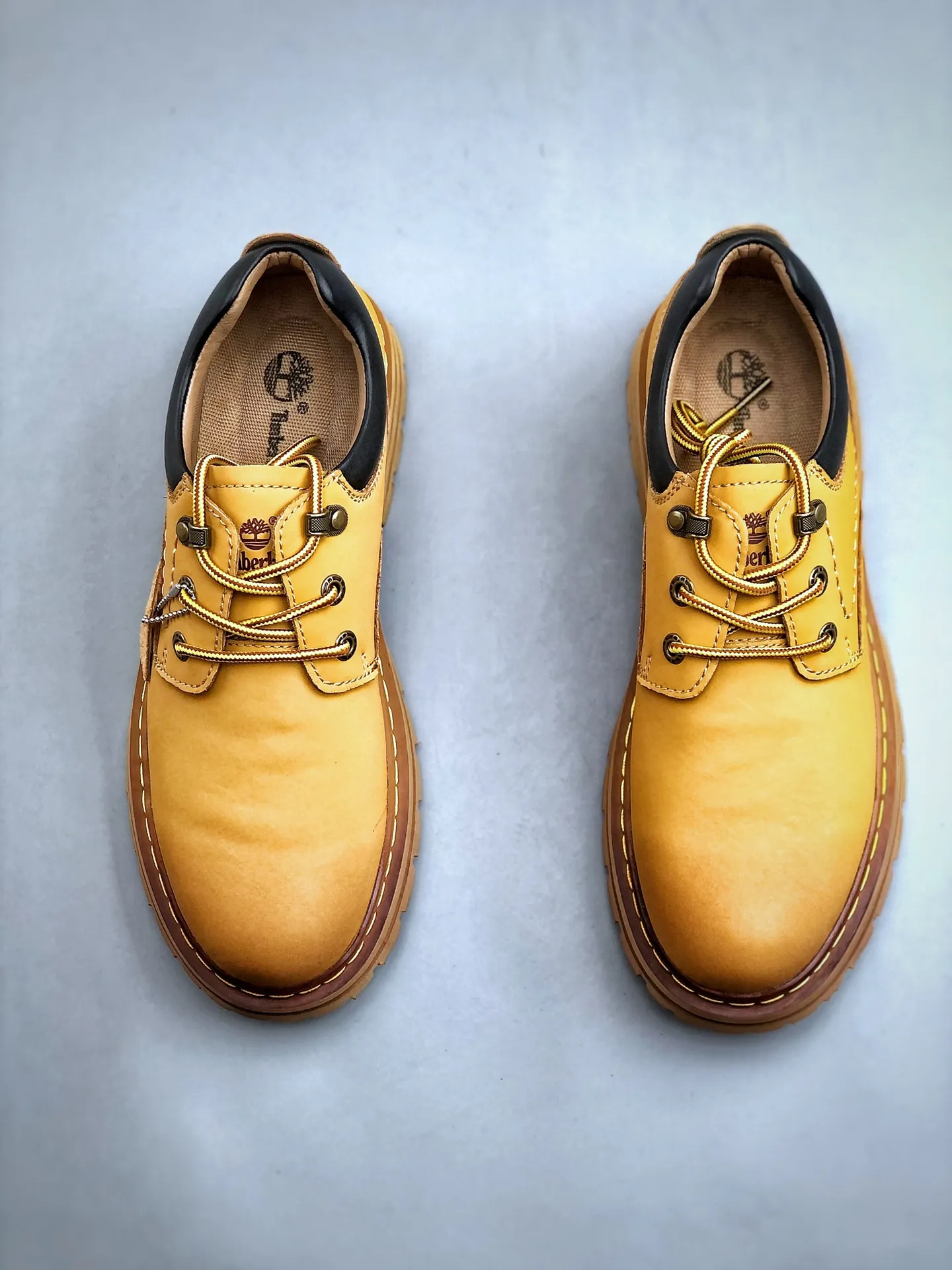Local pick up 💰480 supports store Timberland/Timberland classic 25ss new low-top classic re-engineered brand new upgrade Guangdong factory quality original box original packaging The fabric is made of Italian 🇮🇹 top-grade frosted cowhide with anti-odor and anti-corrosion genuine leather latex insoles to give you a perfect wearing experience quality and durable, a must-have for sportsmen Specially designed to treat those who are not handsome High-quality feet feel first-class Exclusive supply Size: 39 40 41 42 43 44 One size larger